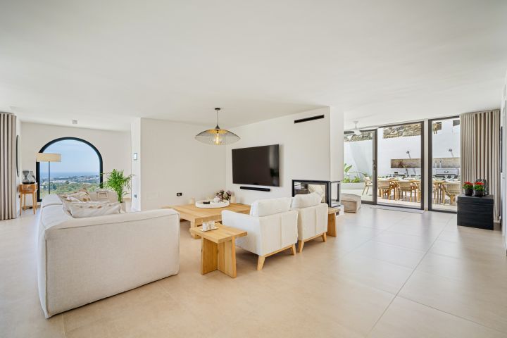 Villa Luma - Charming Luxury Home with Panoramic Views
