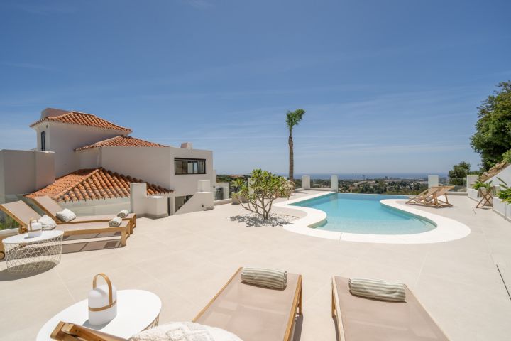 Villa Luma - Charming Luxury Home with Panoramic Views