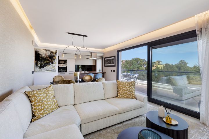 Aloha Penthouse - Elegant Mediterranean Living in La Cerquilla