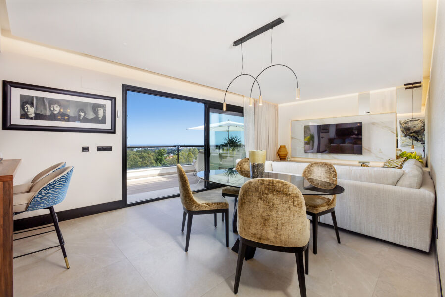 Aloha Penthouse - Elegant Mediterranean Living in La Cerquilla