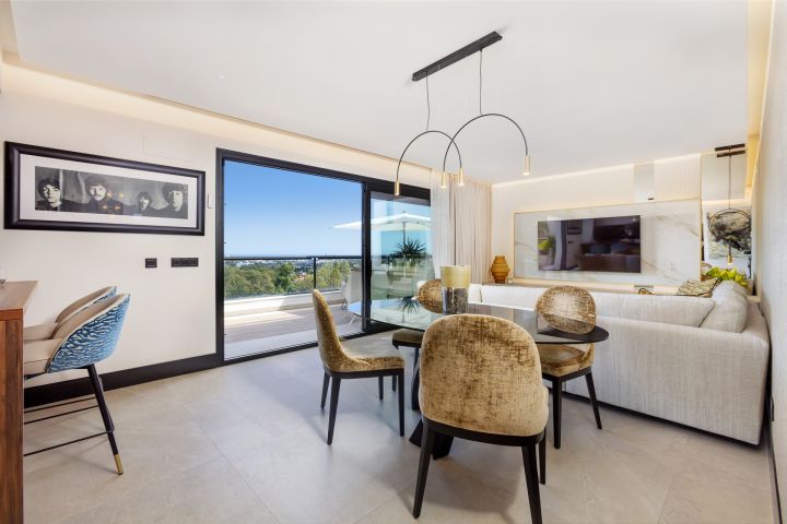Aloha Penthouse - Elegant Mediterranean Living in La Cerquilla