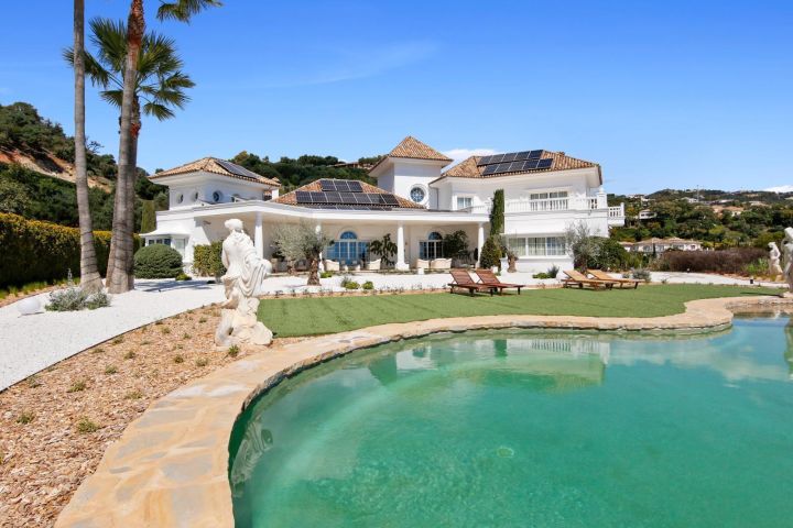 Villa in La Zagaleta - Mediterranean Elegance in a Gated Community
