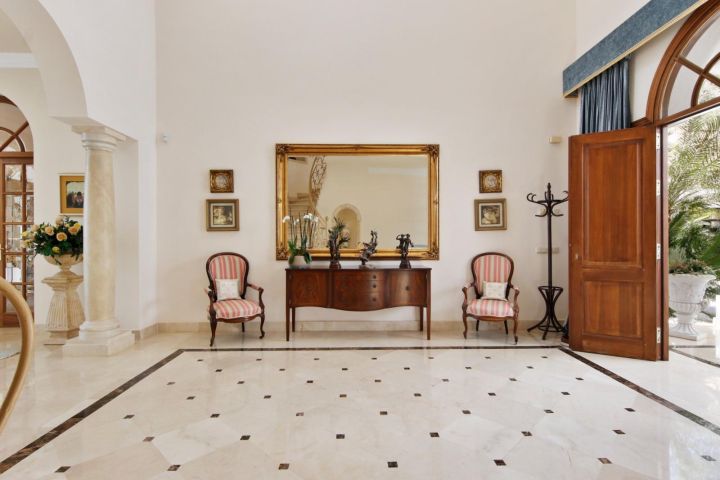 Villa en La Zagaleta - Elegancia mediterránea en comunidad cerrada