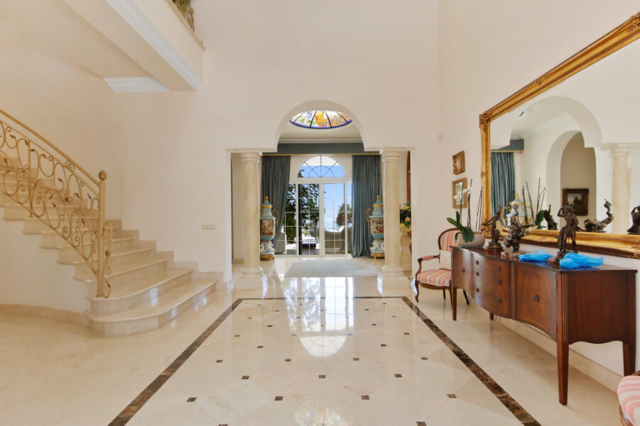 Casa Melia - Elegancia mediterránea en comunidad cerrada