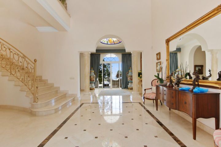 Villa en La Zagaleta - Elegancia mediterránea en comunidad cerrada