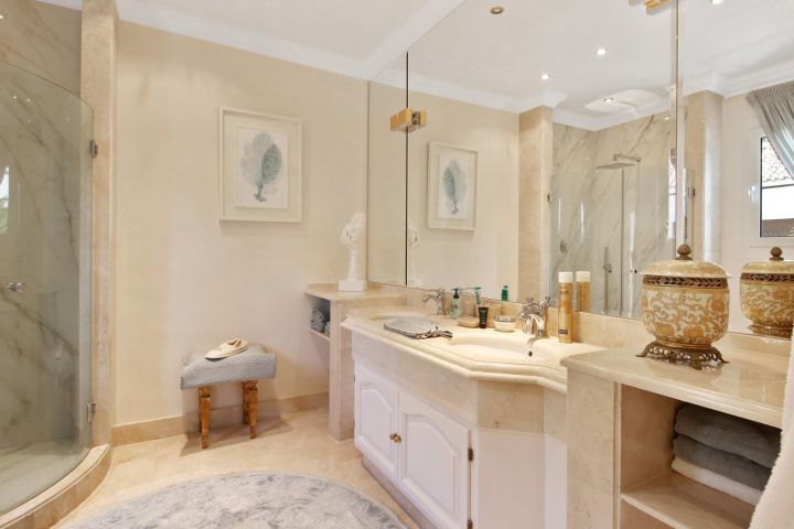 Villa in La Zagaleta - Mediterranean Elegance in a Gated Community