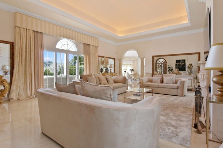 Villa en La Zagaleta - Elegancia mediterránea en comunidad cerrada