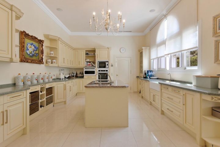 Villa in La Zagaleta - Mediterranean Elegance in a Gated Community