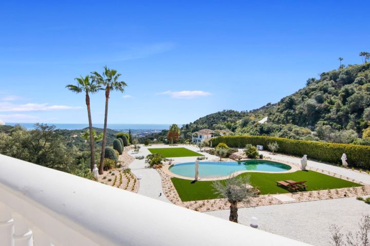 Villa in La Zagaleta - Mediterranean Elegance in a Gated Community