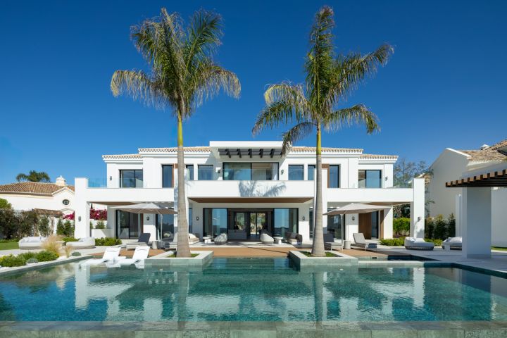 Villa Solace - Une pièce maîtresse contemporaine à Monte Halcones