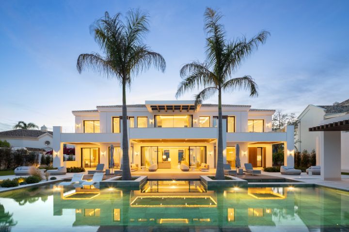 Villa Solace - Une pièce maîtresse contemporaine à Monte Halcones