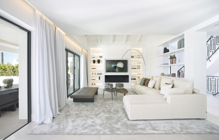 Villa Florence - Timeless Estate Close to Golf