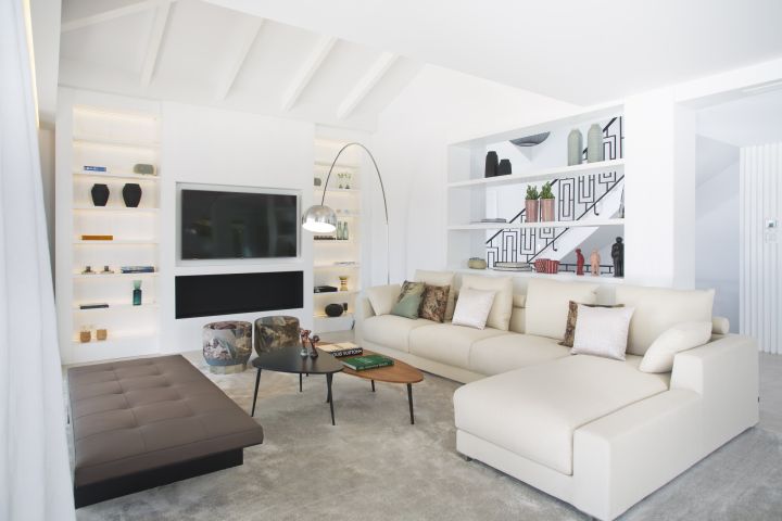 Villa Florence - Timeless Estate Close to Golf