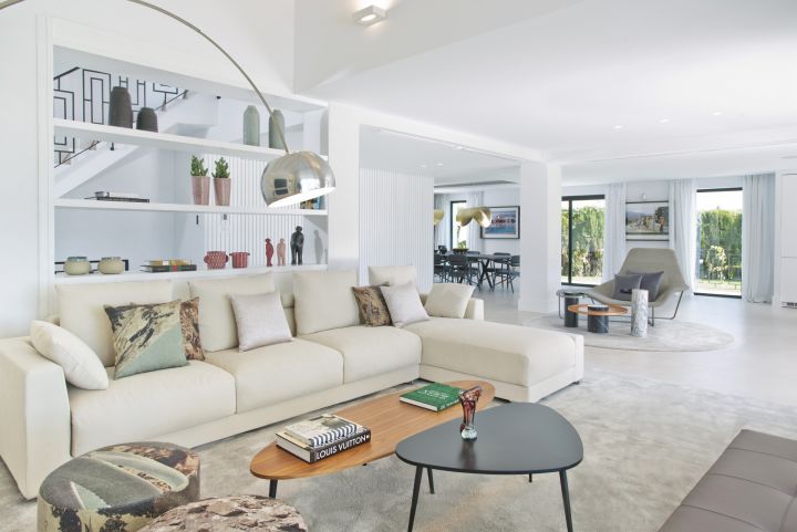 Villa Florence - Timeless Estate Close to Golf