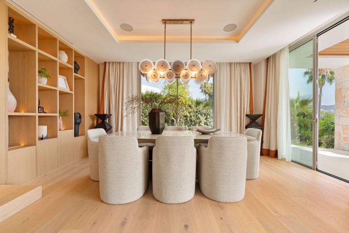 Villa Salina - Elegant Villa featuring Modern Design