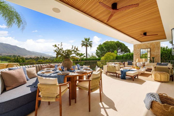 Villa Salina - Elegant Villa featuring Modern Design