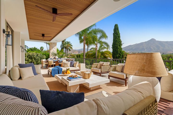 Villa Salina - Elegant Villa featuring Modern Design