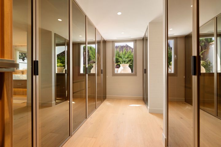 Villa Salina - Elegant Villa featuring Modern Design