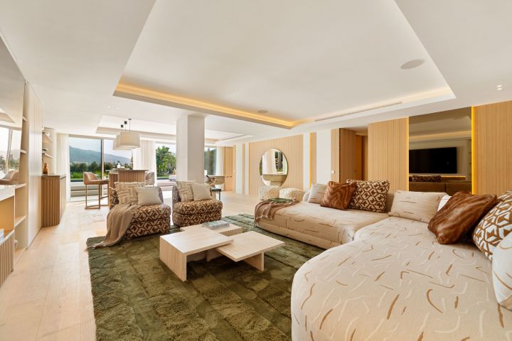 Villa Salina - Elegant Villa featuring Modern Design