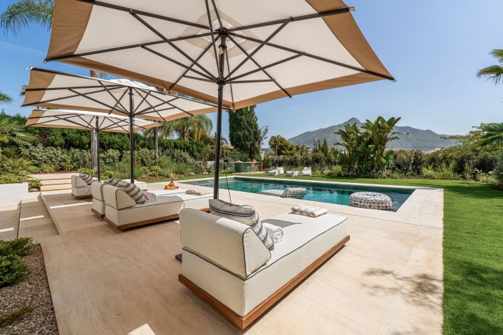 Villa Salina - Elegant Villa featuring Modern Design
