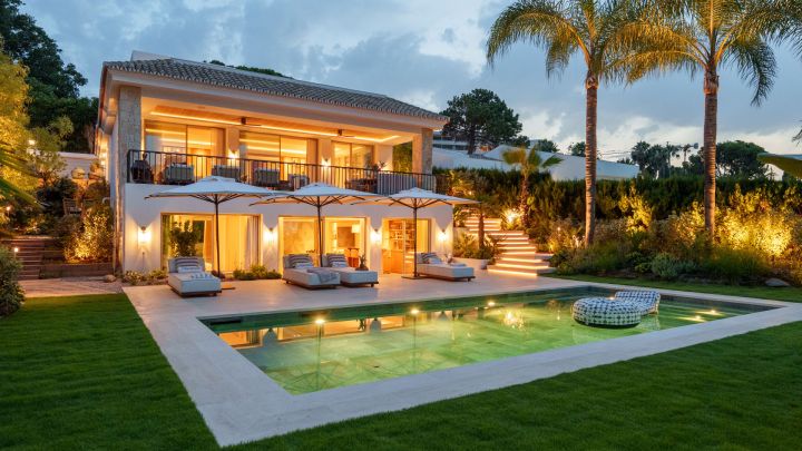Villa Salina - Elegant Villa featuring Modern Design