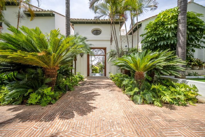 Mozart 37 - Modern Villa in a Prime Location