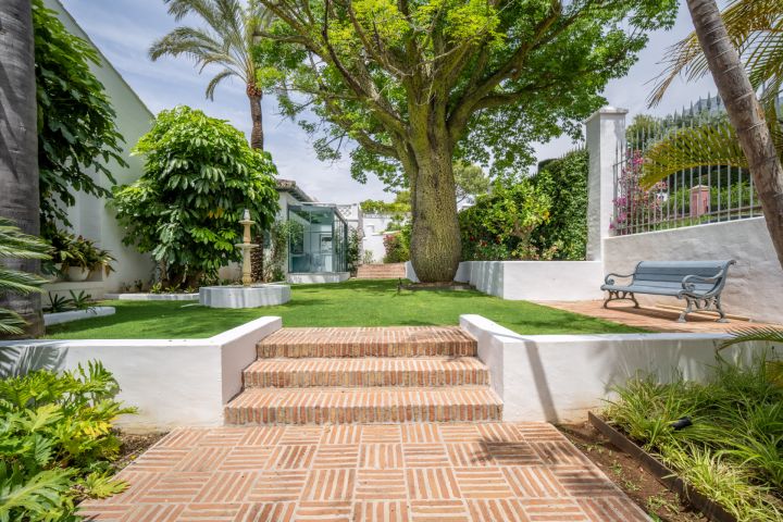 Mozart 37 - Modern Villa in a Prime Location