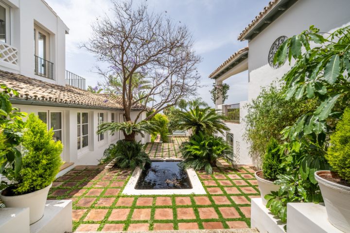 Mozart 37 - Modern Villa in a Prime Location