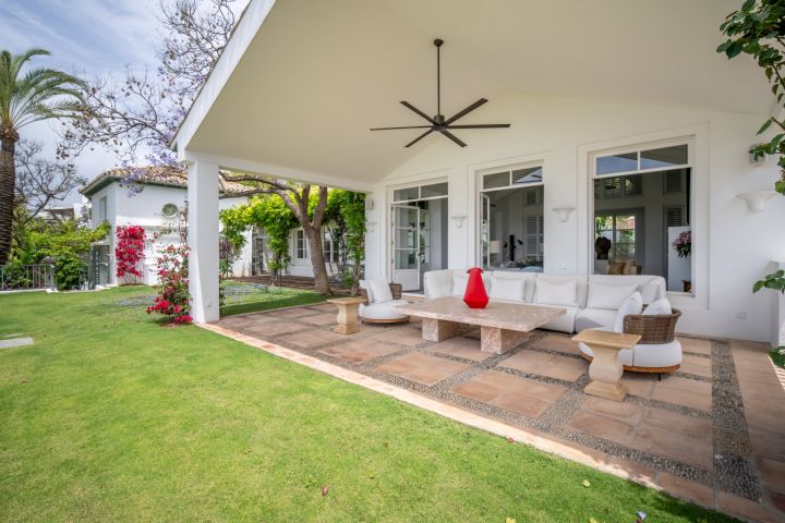 Mozart 37 - Modern Villa in a Prime Location