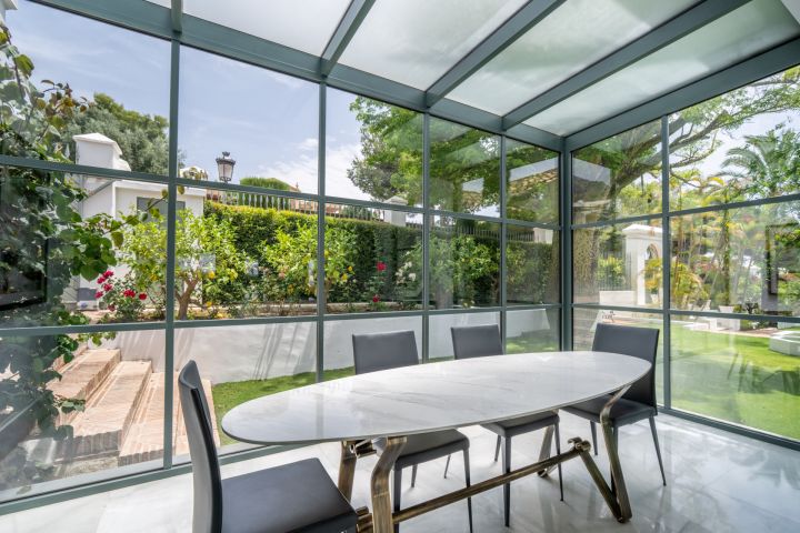 Mozart 37 - Modern Villa in a Prime Location