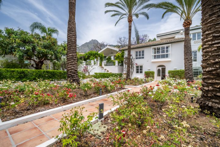 Mozart 37 - Modern Villa in a Prime Location