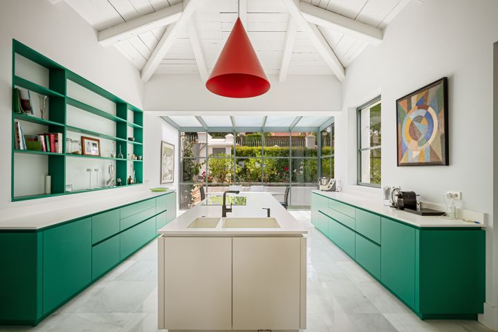 Mozart 37 - Modern Villa in a Prime Location