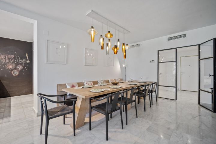 Las Adelfas - Beachside Apartment in San Pedro de Alcántara