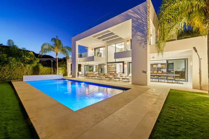 Los Olivos 16 - Fascinating Villa in Prime Location