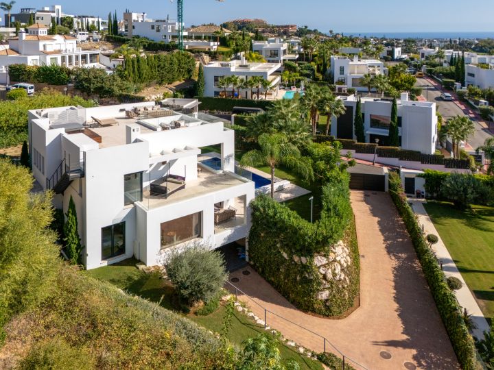 Los Olivos 16 - Fascinating Villa in Prime Location