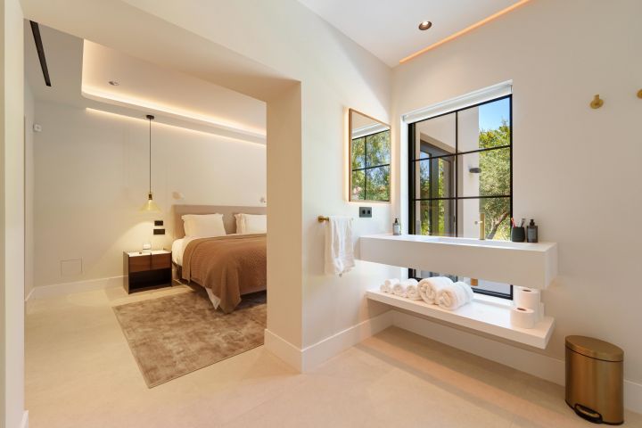 Villa Beach Life - Stunning Home in Puerto Banús