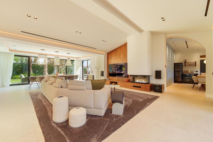 Villa Beach Life - Stunning Home in Puerto Banús