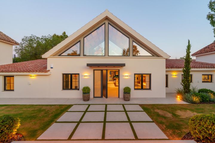 Villa Beach Life - Stunning Home in Puerto Banús