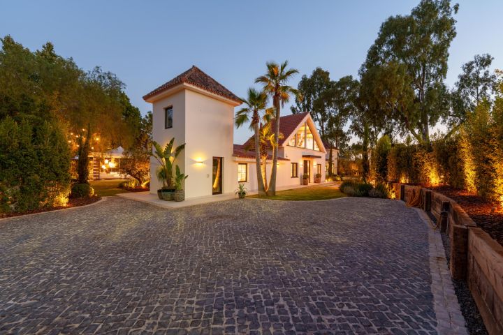 Villa Beach Life - Stunning Home in Puerto Banús