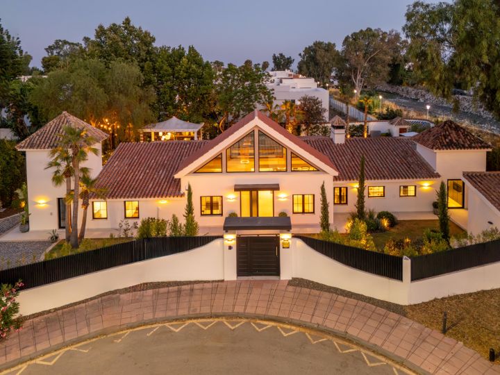 Villa Beach Life - Stunning Home in Puerto Banús