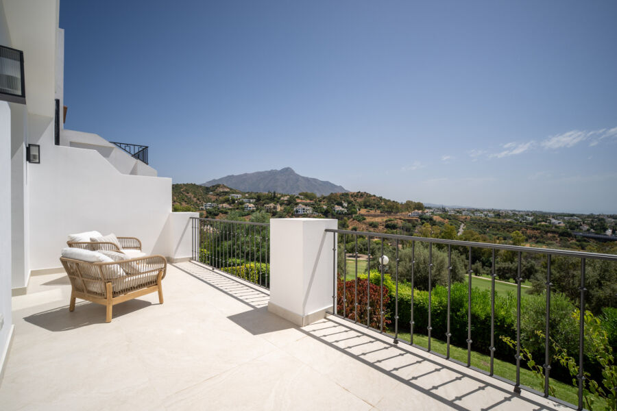 Mirador 4 - Impresionante casa adosada con jardín privado