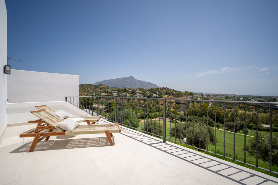 Mirador 4 - Impresionante casa adosada con jardín privado