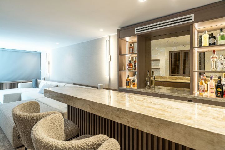 Villa Atenas - Villa Familiar con Estilo en Nueva Andalucía