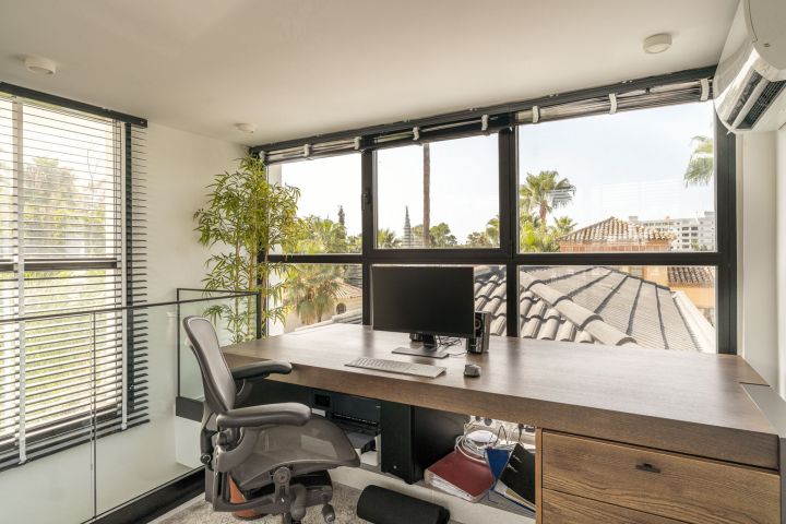 Villa Atenas - Villa Familiar con Estilo en Nueva Andalucía