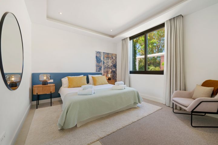 Villa Romano - Sophisticated Property in Altos de Puente Romano