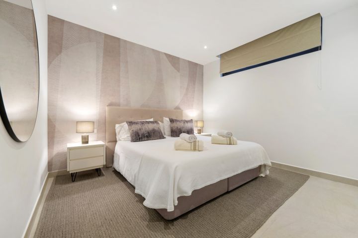 Villa Romano - Sophisticated Property in Altos de Puente Romano