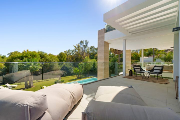 Villa Romano - Sophisticated Property in Altos de Puente Romano