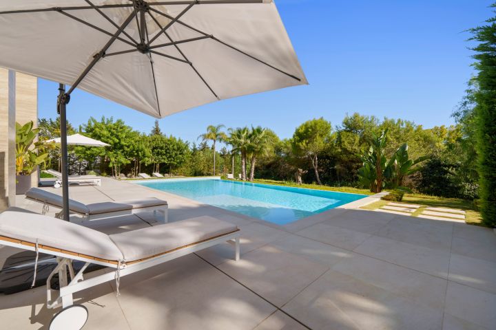 Villa Romano - Sophisticated Property in Altos de Puente Romano