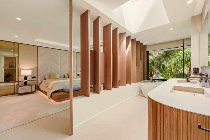 Las Chapas 5 - Unique Modern Villa with Eye-Catching Features