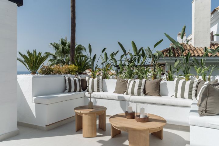 Casa Palmera - Incredible Duplex Penthouse in La Quinta